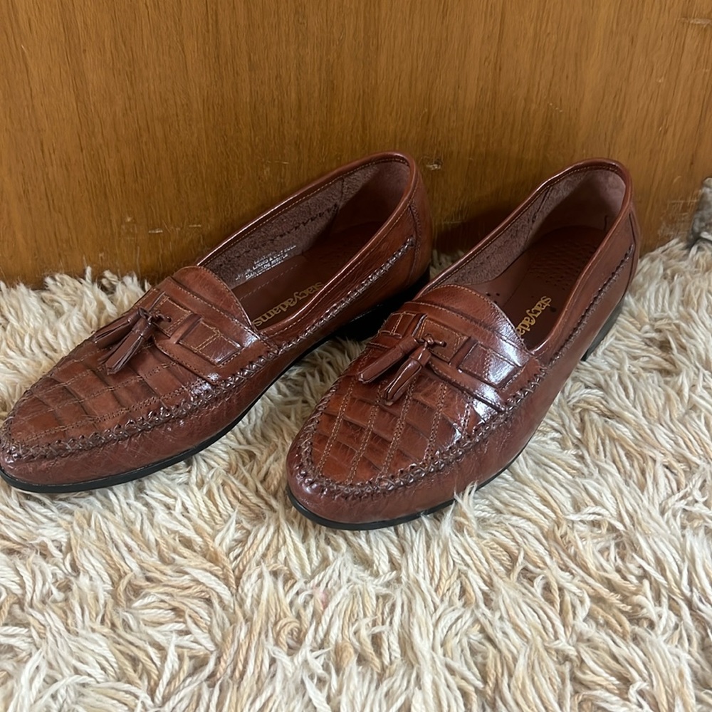 NWOT Stacy Adams Mens 10 M Brown Leather Weave Slip On Tassel Loafers